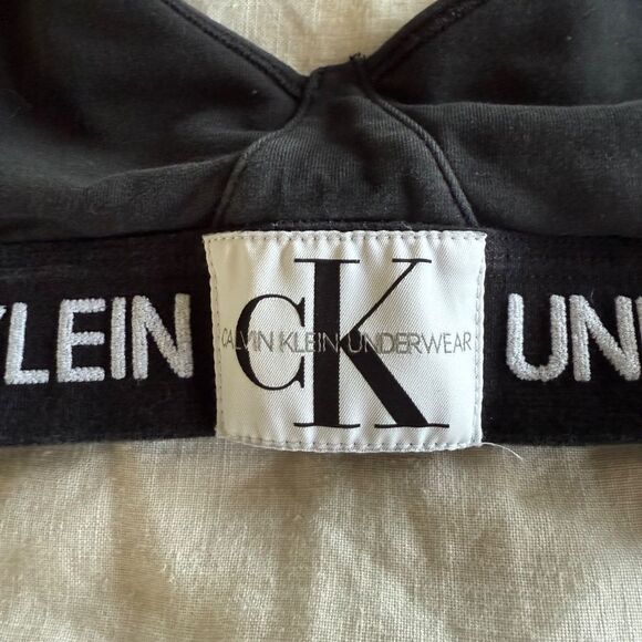 Calvin Klein Bralette - size XS - Picture 2 of 3